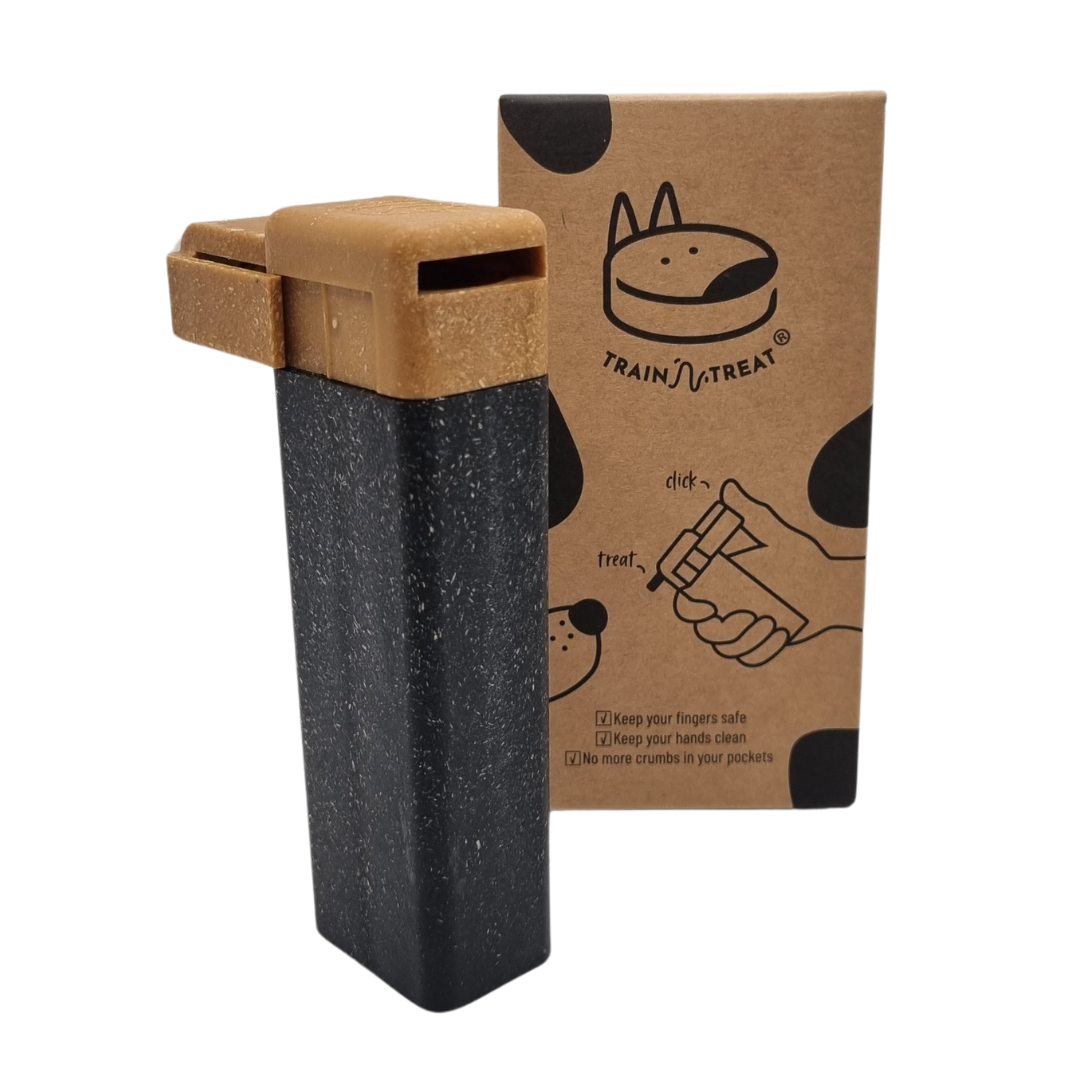 Treat dispenser